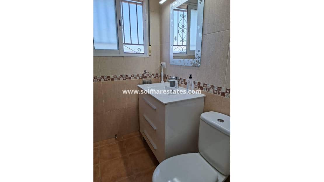 5 soveværelse Villa til salg i Catral med swimmingpool - € 449.995 (Ref: 9772439)