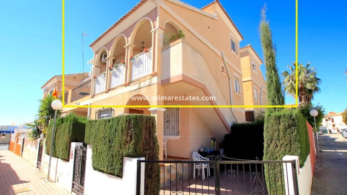 3 bedroom Apartment for sale in La Zenia with pool - € 185,000 (Ref: 9776901)