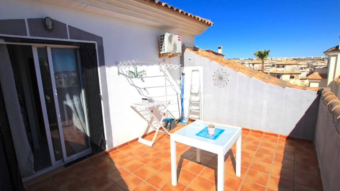 3 bedroom Apartment for sale in La Zenia with pool - € 185,000 (Ref: 9776901)
