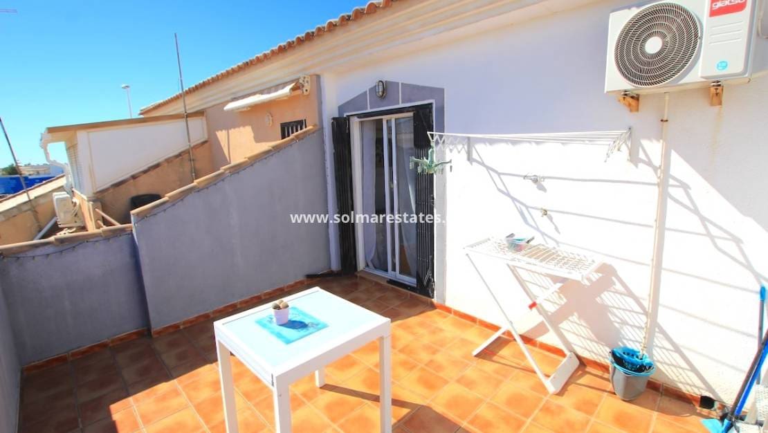 3 bedroom Apartment for sale in La Zenia with pool - € 185,000 (Ref: 9776901)