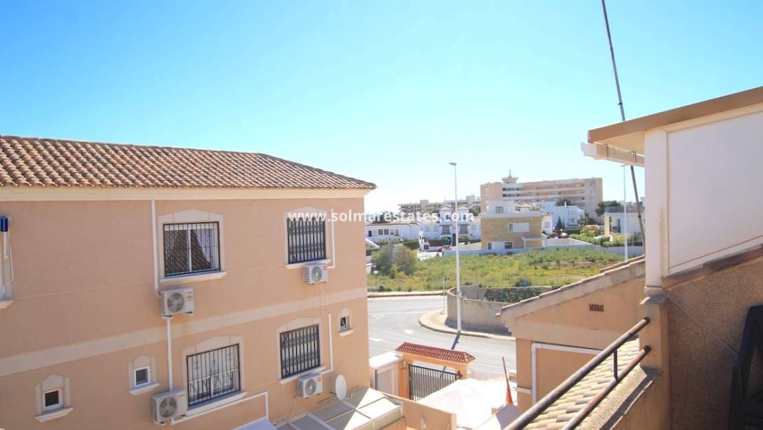 3 bedroom Apartment for sale in La Zenia with pool - € 185,000 (Ref: 9776901)