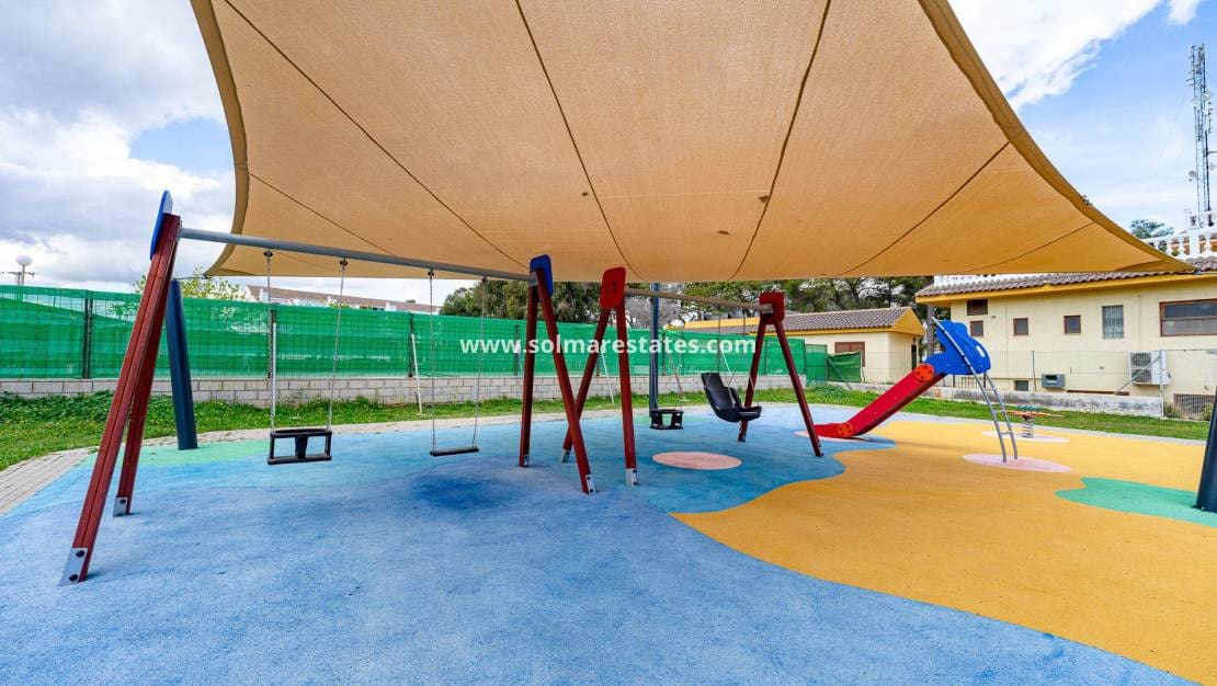 2 camera da letto Appartamento in vendita in Orihuela Costa con piscina - 165.000 € (Rif: 9776902)