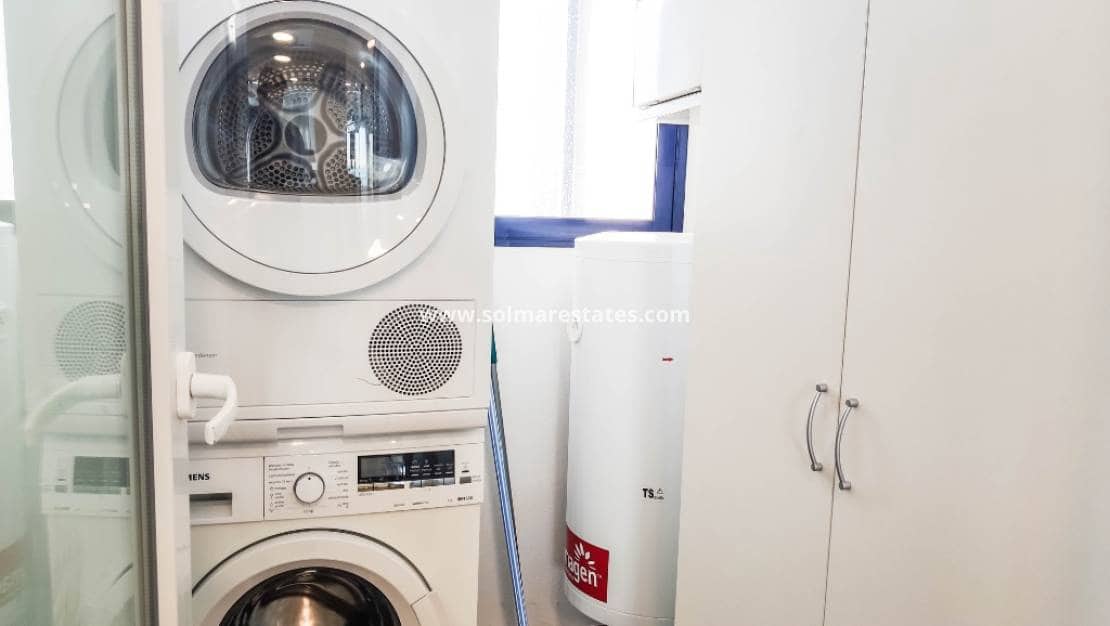 2 chambre Appartement à vendre à Punta Prima avec piscine - 599 000 € (Ref: 9776903)