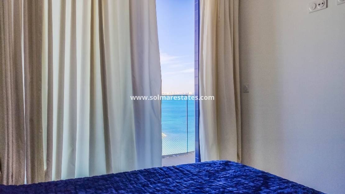 2 chambre Appartement à vendre à Punta Prima avec piscine - 599 000 € (Ref: 9776903)