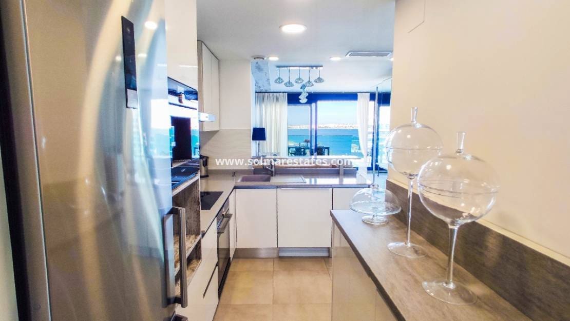 2 chambre Appartement à vendre à Punta Prima avec piscine - 599 000 € (Ref: 9776903)