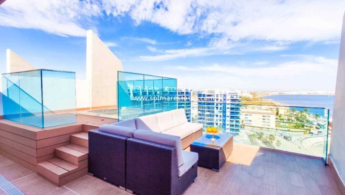 2 chambre Appartement à vendre à Punta Prima avec piscine - 599 000 € (Ref: 9776903)