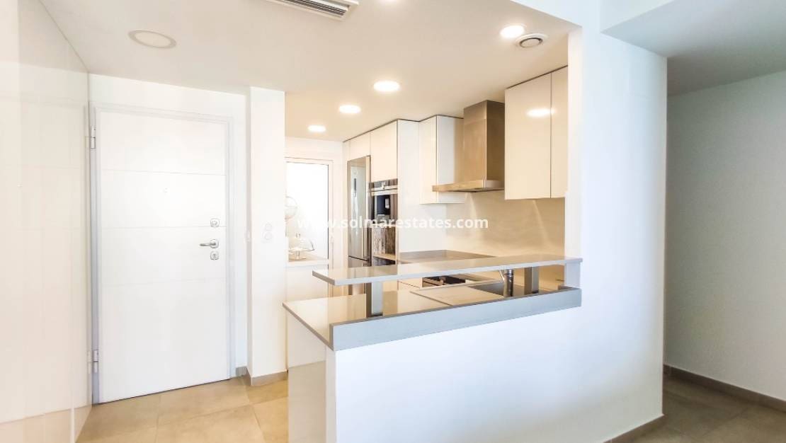 2 chambre Appartement à vendre à Punta Prima avec piscine - 599 000 € (Ref: 9776903)