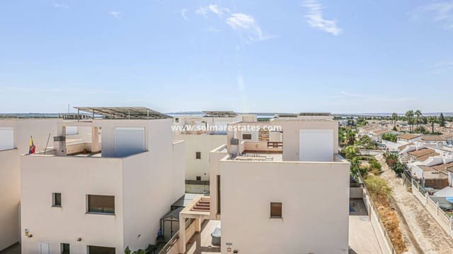 3 soveværelse Villa til salg i Doña Pepa, Rojales med swimmingpool - € 550.000 (Ref: 9776904)