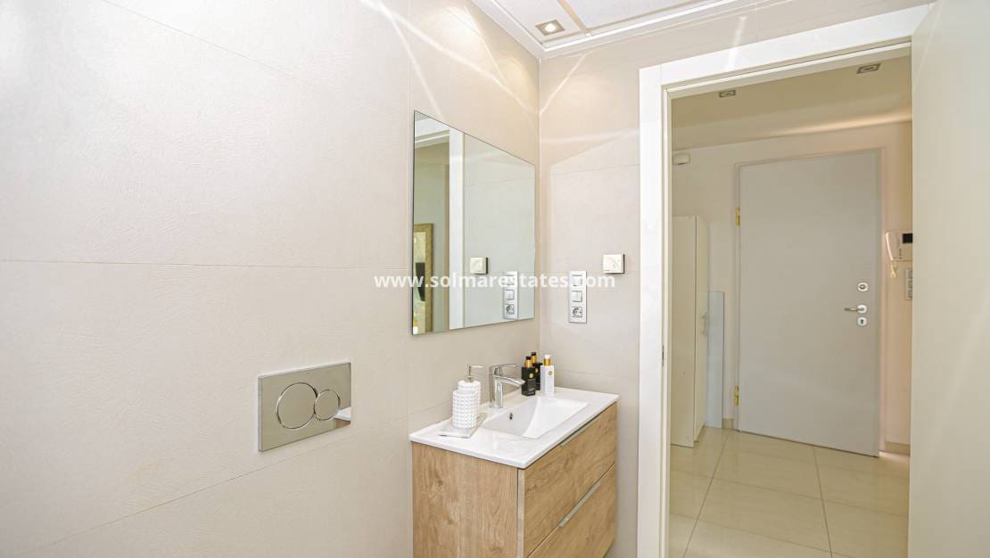 3 soveværelse Villa til salg i Dona Pepa med swimmingpool - € 550.000 (Ref: 9776904)