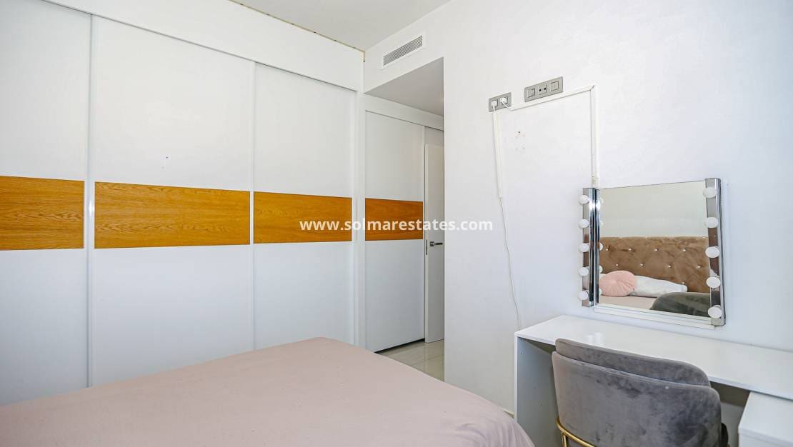 3 soveværelse Villa til salg i Dona Pepa med swimmingpool - € 550.000 (Ref: 9776904)