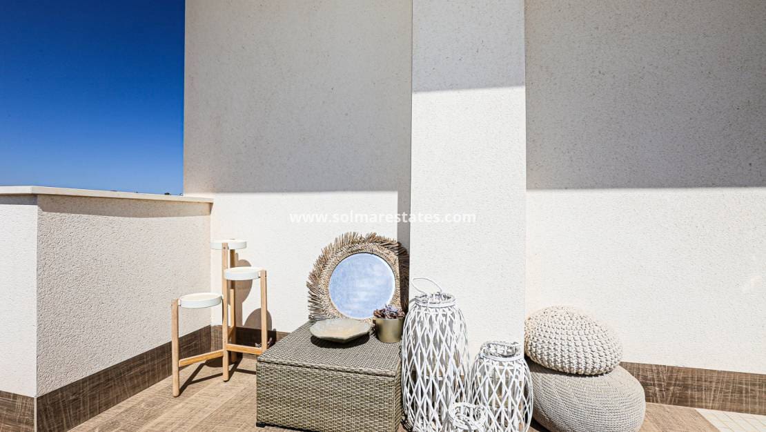 3 soveværelse Villa til salg i Dona Pepa med swimmingpool - € 550.000 (Ref: 9776904)