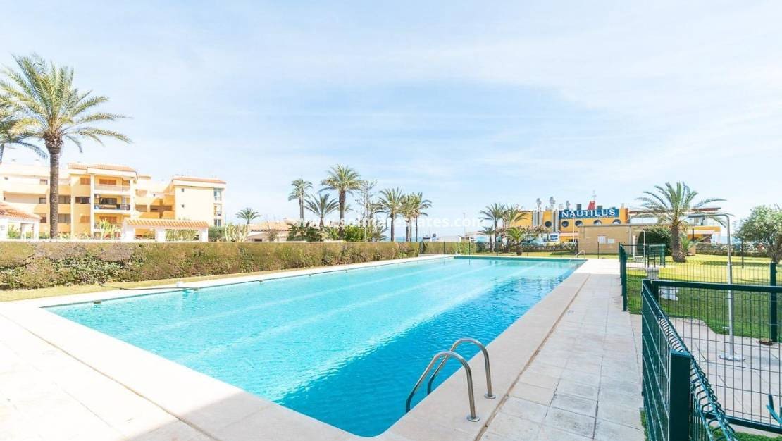 2 quarto Apartamento para venda em Rocio del Mar com piscina - 219 000 € (Ref: 9776906)
