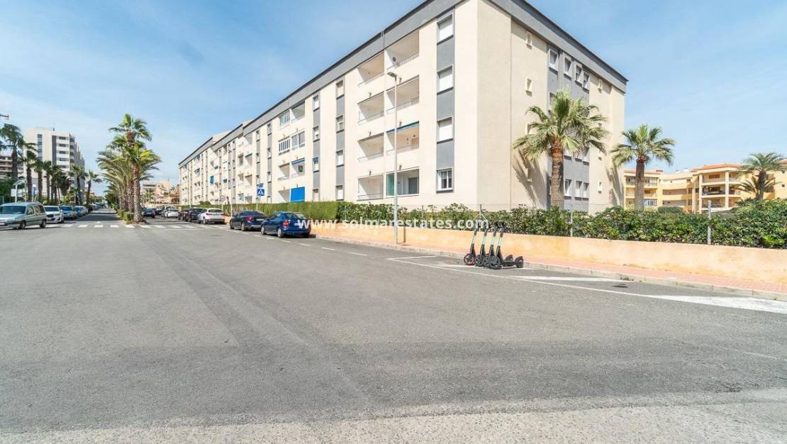 2 bedroom Apartment for sale in Rocio del Mar with pool - € 219,000 (Ref: 9776906)