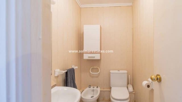 2 Zimmer Apartment zu verkaufen in Rocio del Mar, Torrevieja mit Pool - 219.000 € (Ref: 9776906)