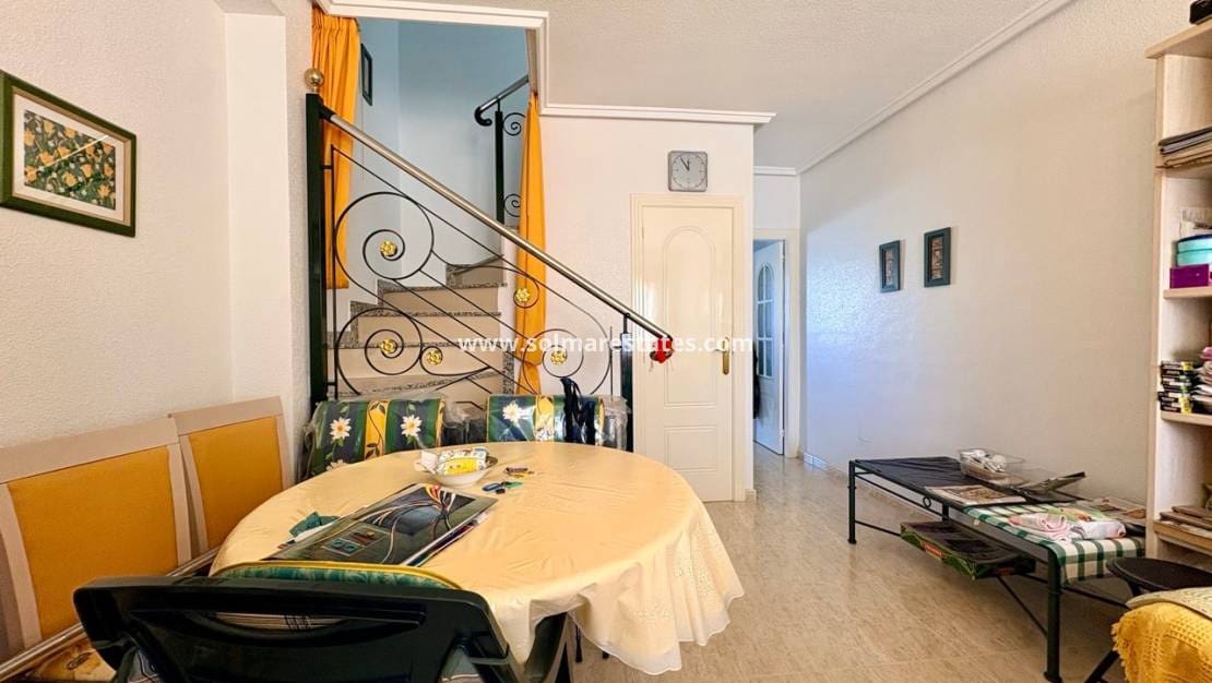 2 quarto Casa em Banda para venda em Dona Pepa com piscina - 185 000 € (Ref: 9776907)