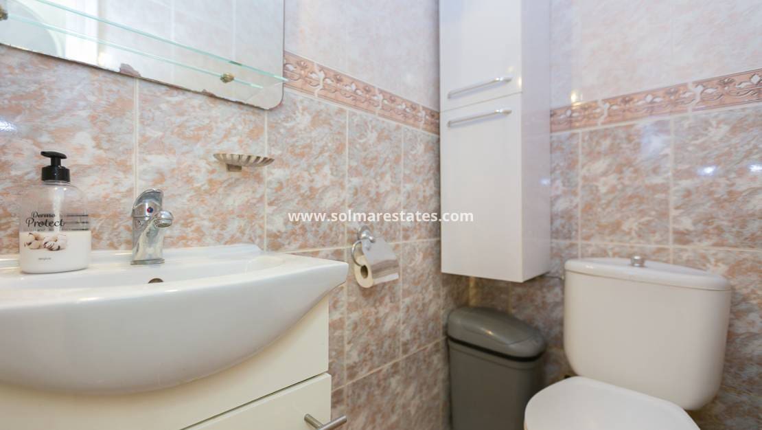 3 chambre Maison de Ville à vendre à Playa Flamenca avec piscine - 224 500 € (Ref: 9776909)