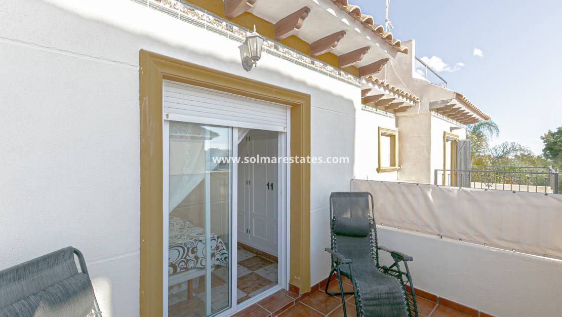 3 chambre Maison de Ville à vendre à Playa Flamenca avec piscine - 224 500 € (Ref: 9776909)