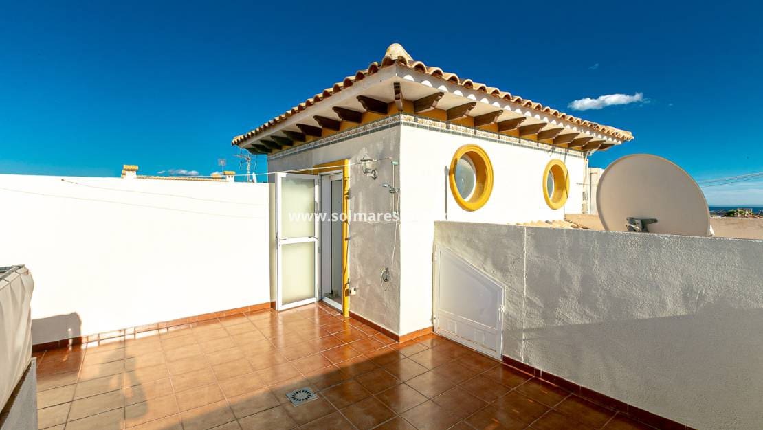 3 chambre Maison de Ville à vendre à Playa Flamenca avec piscine - 224 500 € (Ref: 9776909)