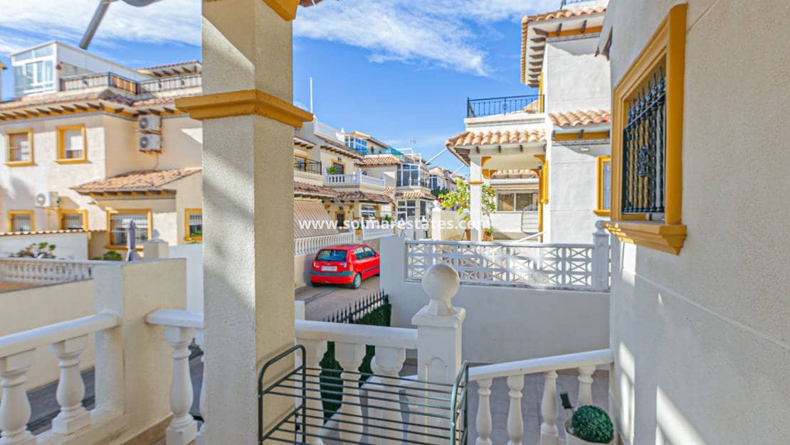 3 chambre Maison de Ville à vendre à Playa Flamenca avec piscine - 224 500 € (Ref: 9776909)