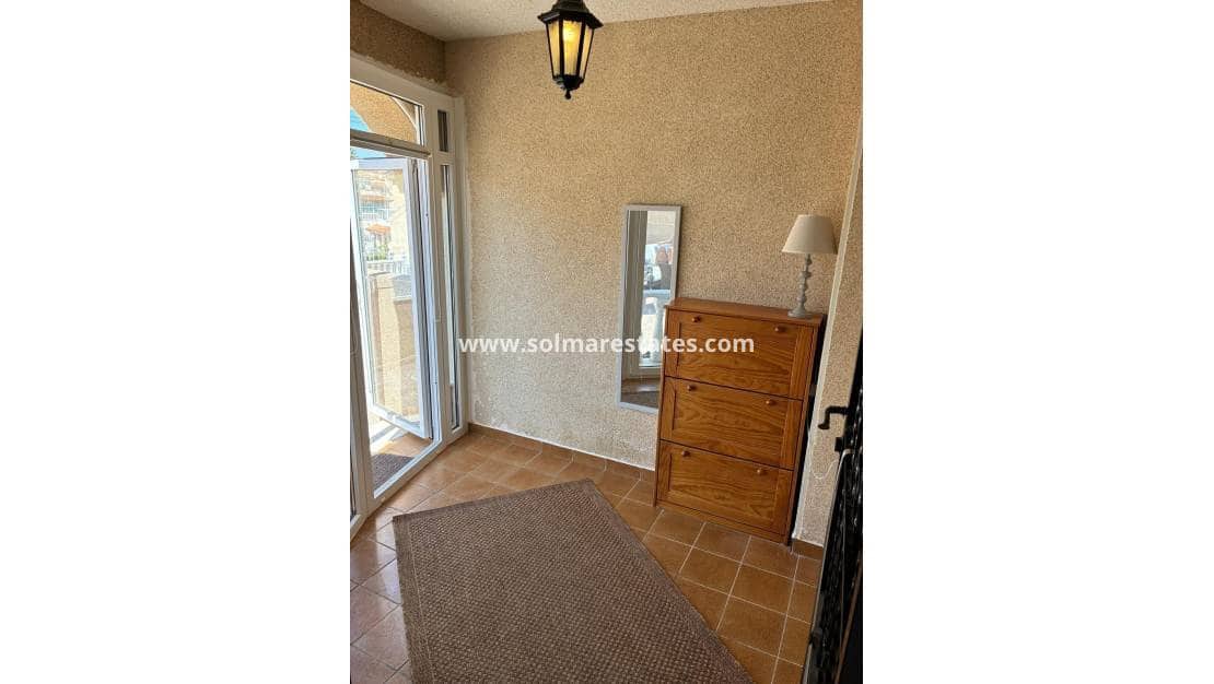 3 bedroom Semi-detached Villa for sale in Villamartin with pool - € 249,950 (Ref: 9776910)