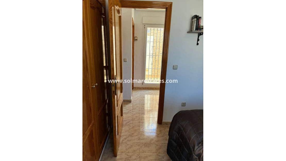 3 bedroom Semi-detached Villa for sale in Villamartin with pool - € 249,950 (Ref: 9776910)