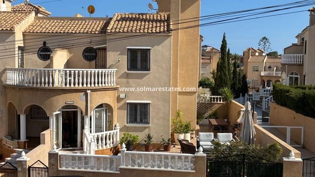 3 camera da letto Villetta Bifamiliare in vendita in Villamartin, Orihuela con piscina - 249.950 € (Rif: 9776910)