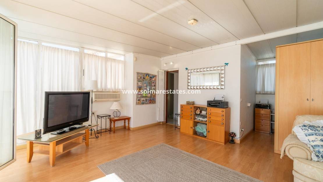 3 soveværelse Villa til salg i Playa Flamenca med swimmingpool - € 640.000 (Ref: 9778416)