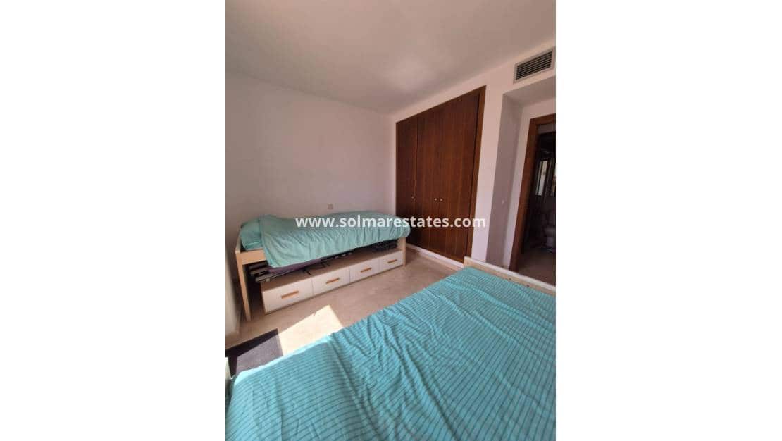 2 soverom Leilighet til salgs i Punta Prima med svømmebasseng - € 329 000 (Ref: 9778417)