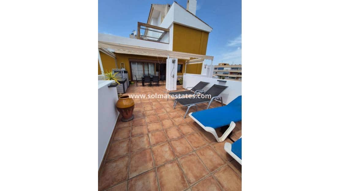 2 soverom Leilighet til salgs i Punta Prima med svømmebasseng - € 329 000 (Ref: 9778417)