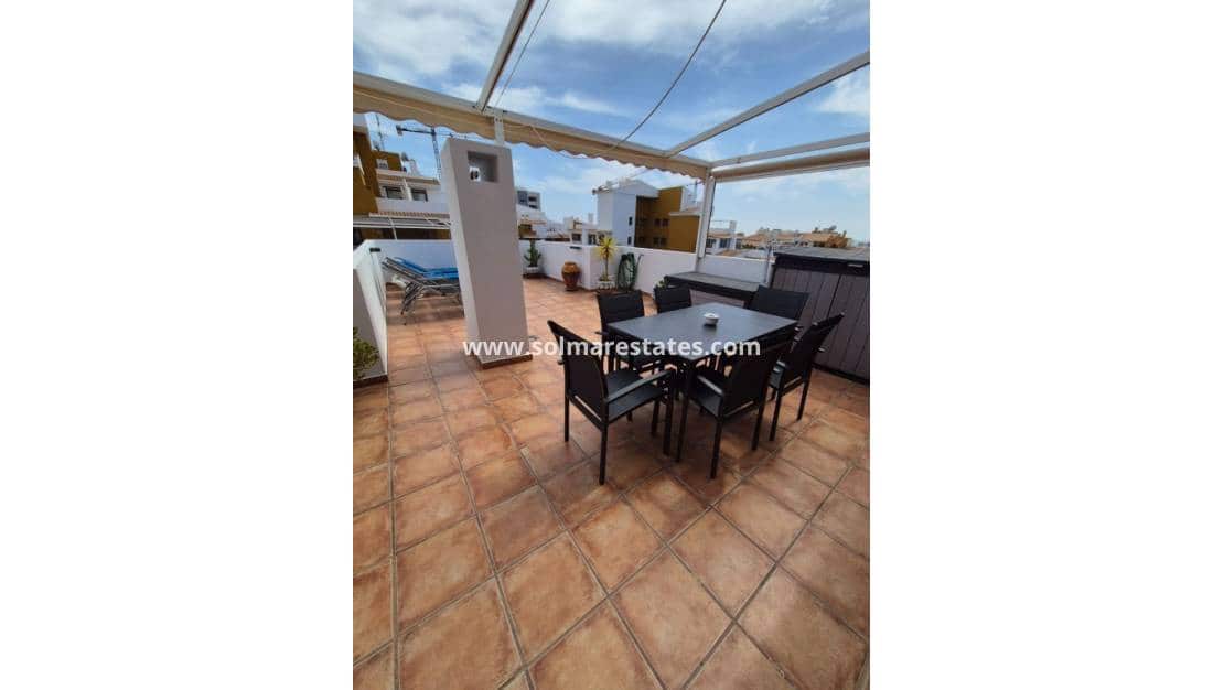 2 soverom Leilighet til salgs i Punta Prima med svømmebasseng - € 329 000 (Ref: 9778417)