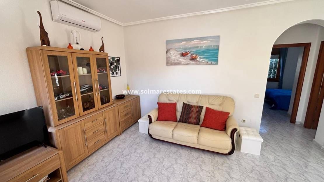 2 chambre Villa/Maison à vendre à Ciudad Quesada avec piscine - 225 000 € (Ref: 9778418)