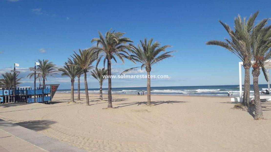 2 chambre Villa/Maison à vendre à Ciudad Quesada avec piscine - 225 000 € (Ref: 9778418)