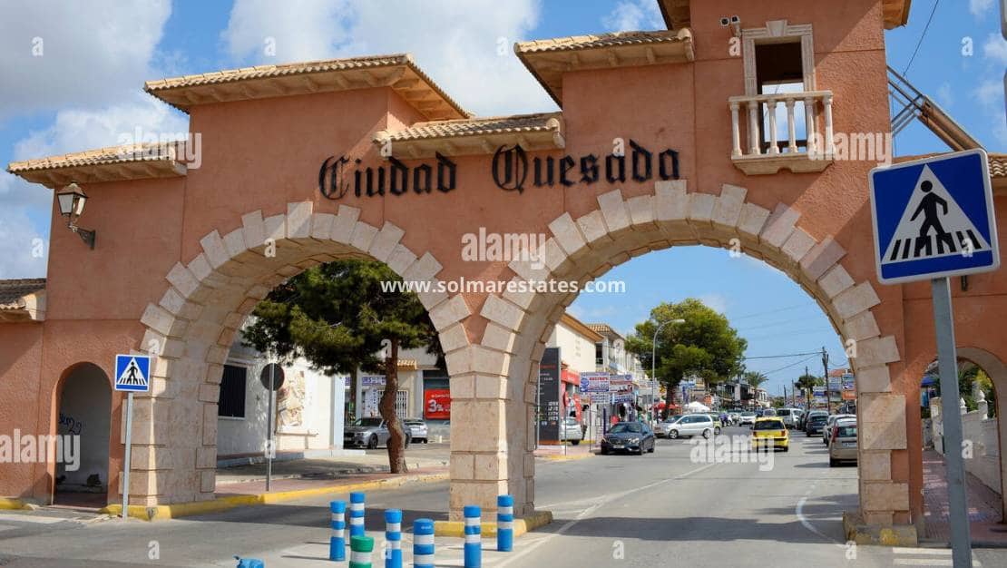 2 chambre Villa/Maison à vendre à Ciudad Quesada avec piscine - 225 000 € (Ref: 9778418)