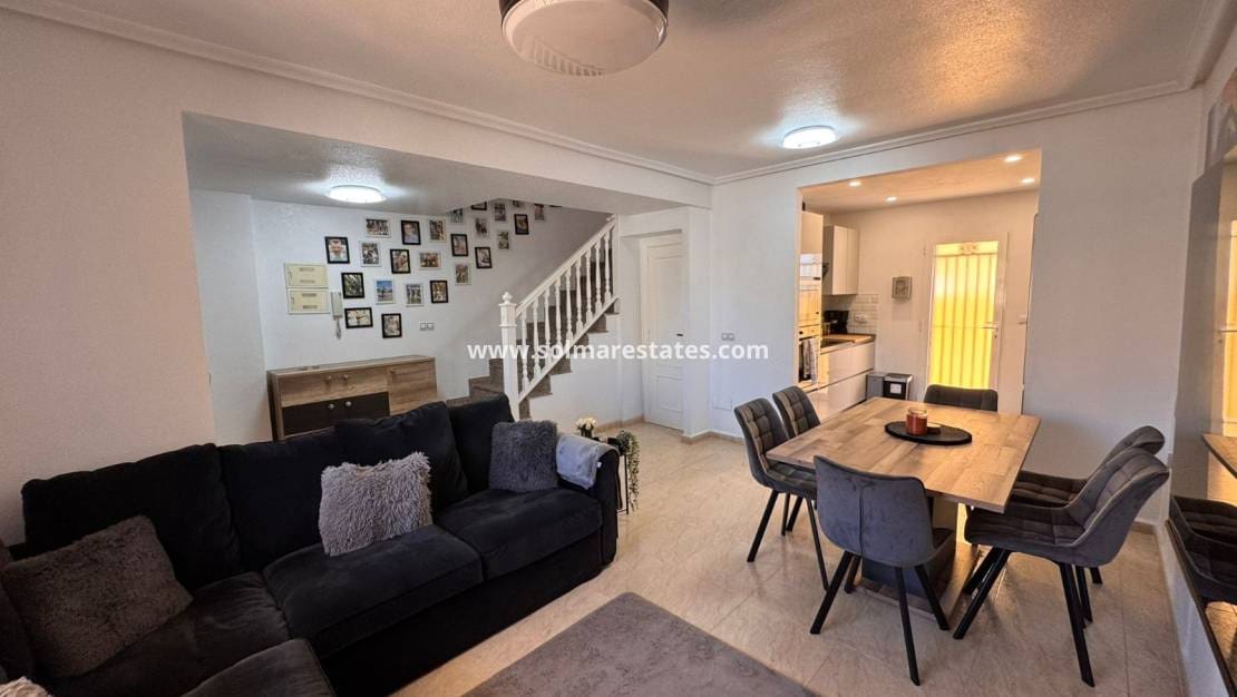 3 chambre Maison de Ville à vendre à Campoamor avec piscine - 229 995 € (Ref: 9778419)