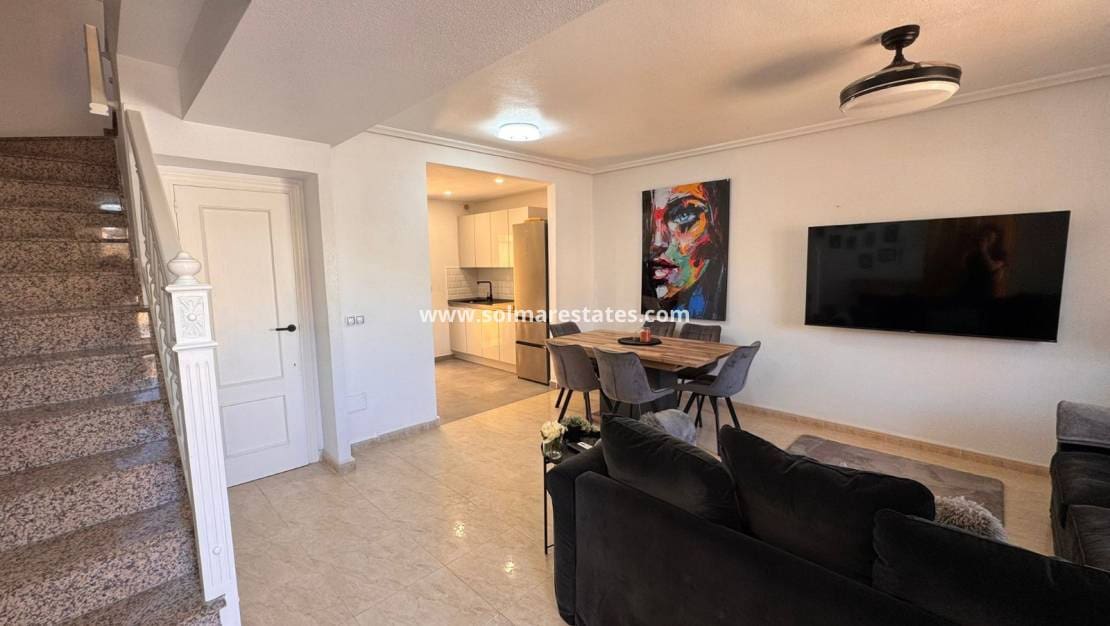 3 chambre Maison de Ville à vendre à Campoamor avec piscine - 229 995 € (Ref: 9778419)