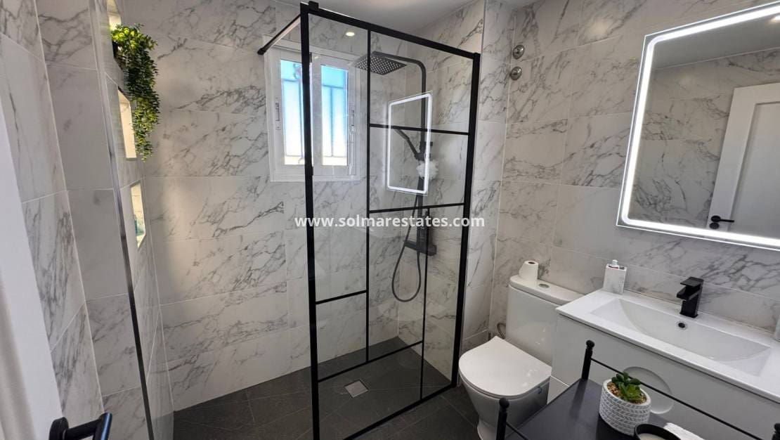 3 chambre Maison de Ville à vendre à Campoamor avec piscine - 229 995 € (Ref: 9778419)