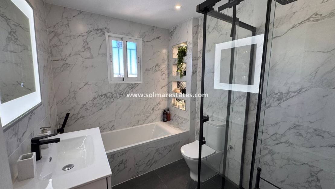 3 chambre Maison de Ville à vendre à Campoamor avec piscine - 229 995 € (Ref: 9778419)