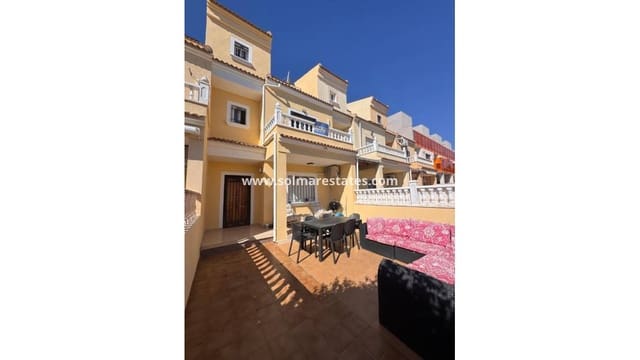 3 soverom Hus til salgs i Campoamor, Orihuela med svømmebasseng - € 229 995 (Ref: 9778419)