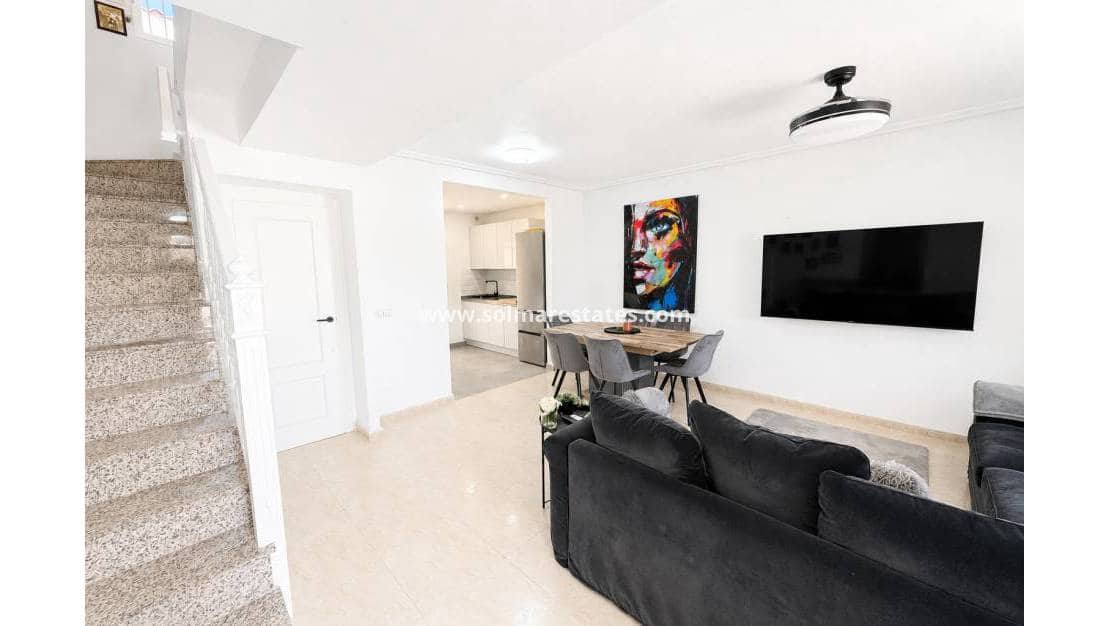 3 sypialnia Dom na sprzedaż w Campoamor z basenem - 229 995 € (Ref: 9778419)