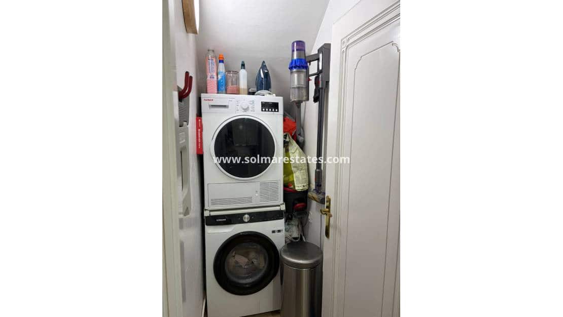 2 slaapkamer Appartement te koop in Villamartin met zwembad - € 220.000 (Ref: 9778420)