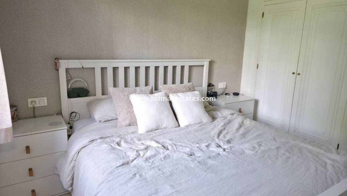 2 slaapkamer Appartement te koop in Villamartin met zwembad - € 220.000 (Ref: 9778420)