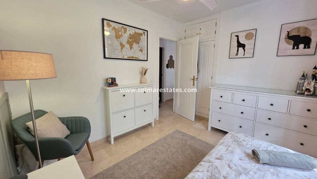 2 slaapkamer Appartement te koop in Villamartin met zwembad - € 220.000 (Ref: 9778420)