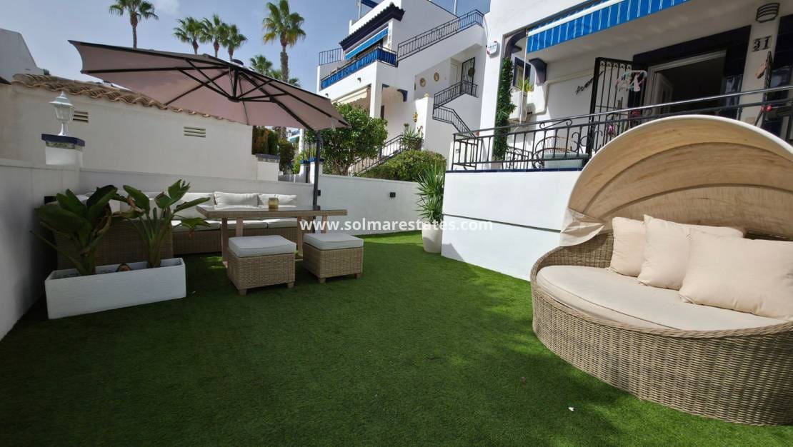 2 slaapkamer Appartement te koop in Villamartin met zwembad - € 220.000 (Ref: 9778420)