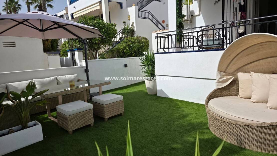 2 slaapkamer Appartement te koop in Villamartin met zwembad - € 220.000 (Ref: 9778420)