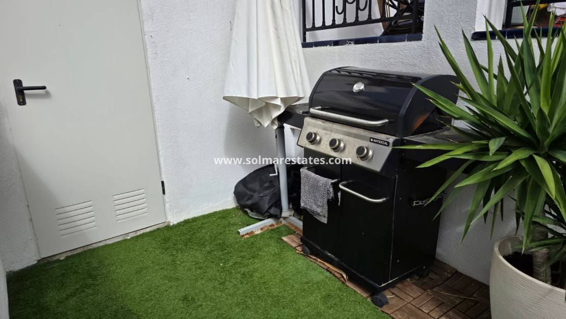 2 slaapkamer Appartement te koop in Villamartin met zwembad - € 220.000 (Ref: 9778420)