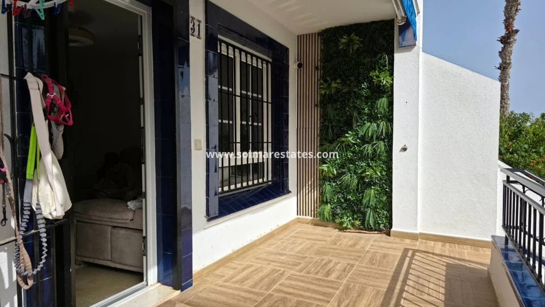 2 slaapkamer Appartement te koop in Villamartin met zwembad - € 220.000 (Ref: 9778420)