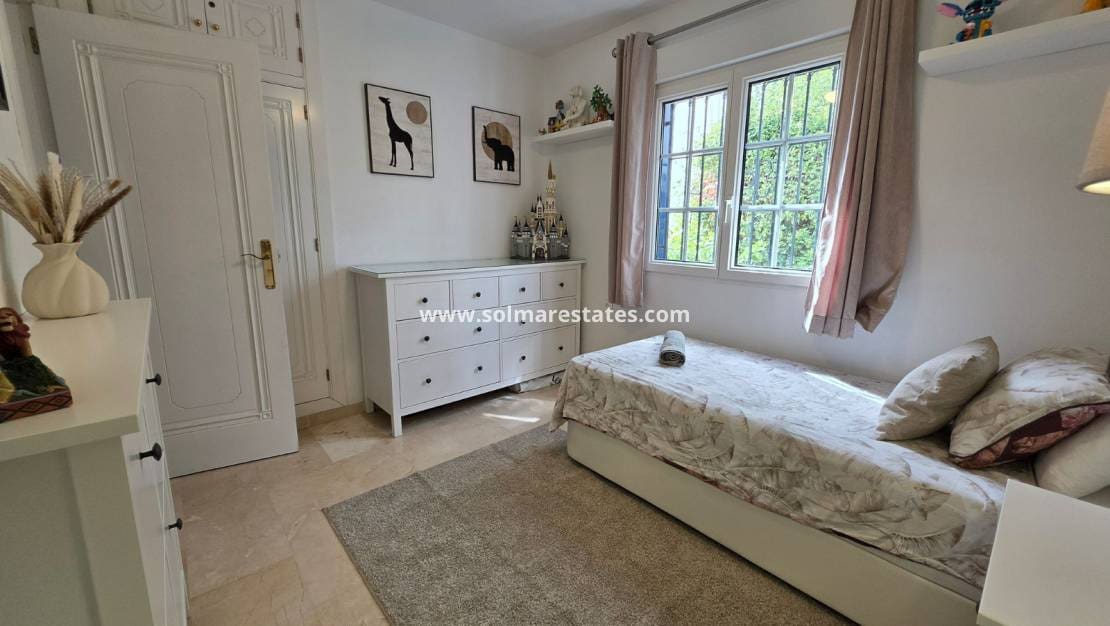 2 slaapkamer Appartement te koop in Villamartin met zwembad - € 220.000 (Ref: 9778420)