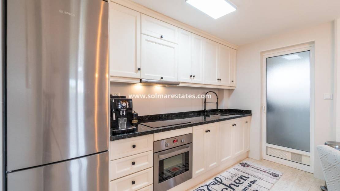 3 chambre Villa/Maison Semi-Mitoyenne à vendre à Playa Flamenca avec piscine - 279 000 € (Ref: 9778421)