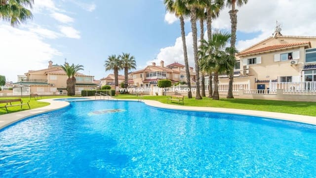 3 chambre Villa/Maison Semi-Mitoyenne à vendre à Playa Flamenca, Orihuela avec piscine - 279 000 € (Ref: 9778421)