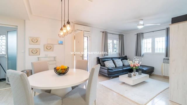 3 chambre Villa/Maison Semi-Mitoyenne à vendre à Playa Flamenca, Orihuela avec piscine - 279 000 € (Ref: 9778421)